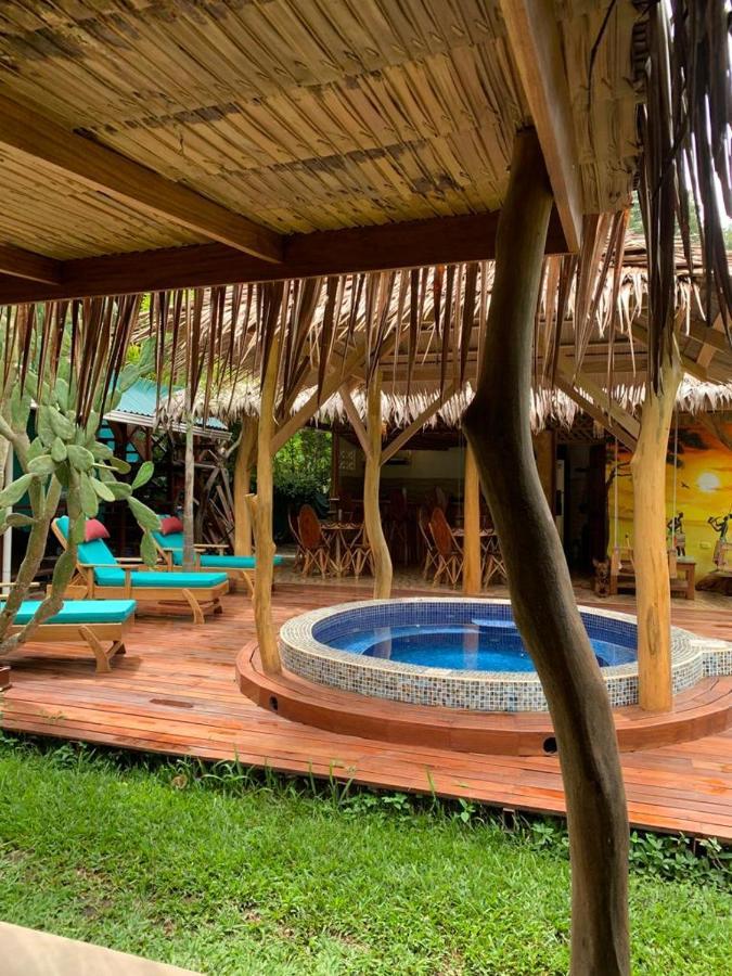Casa Mambo Bed & Breakfast Cahuita Dış mekan fotoğraf