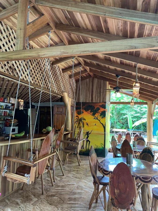 Casa Mambo Bed & Breakfast Cahuita Dış mekan fotoğraf