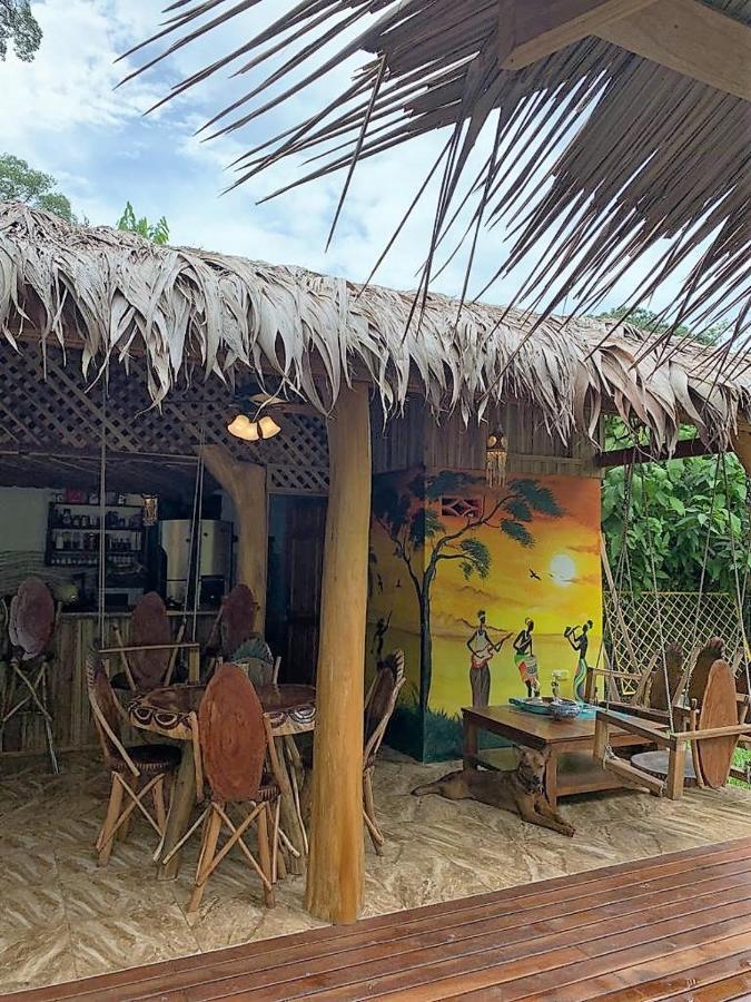 Casa Mambo Bed & Breakfast Cahuita Dış mekan fotoğraf